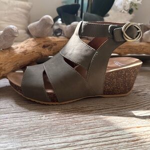 Danilo Sera Milled Nubuck